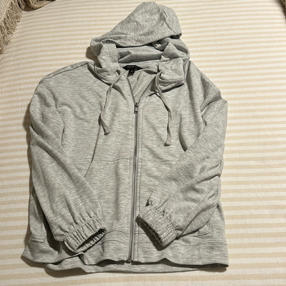 Grey cropped hoodie zip up jacket